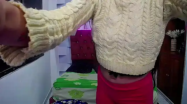 Snapshot of SofiaWet23 chatting on 13, 3, 2025 SofiaWet23 online show from 13, 3, 2025