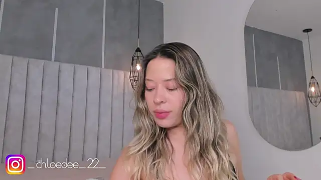 Snapshot of chloe_d chatting on 27, 1, 2025 chloe d online show from 27, 1, 2025