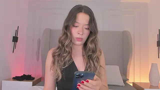 Snapshot of chloe_d chatting on 26, 11, 2025 chloe d online show from 26, 11, 2025