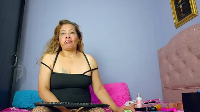 Snapshot of TifanyNasty chatting on 17, 11, 2025 TifanyNasty online show from 17, 11, 2025