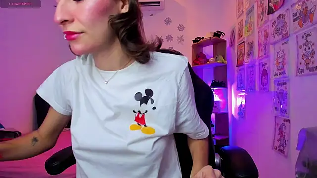 Snapshot of Gorgeous_Team chatting on 4, 3, 2025 Gorgeous Team online show from 4, 3, 2025