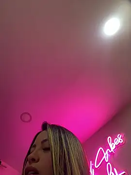 Snapshot of sexyyykloee chatting on 17, 7, 2026 sexyyykloee online show from 17, 7, 2026