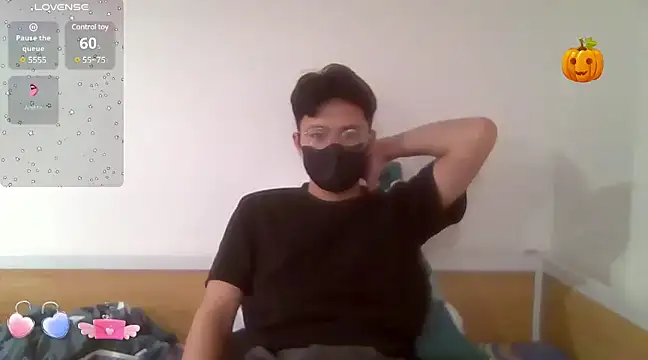 Snapshot of Gwencloudy chatting on 3, 1, 2025 Gwencloudy online show from 3, 1, 2025