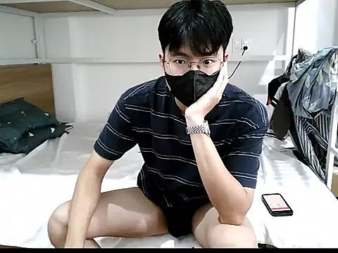 Snapshot of Gwencloudy chatting on 20, 10, 2025 Gwencloudy online show from 20, 10, 2025