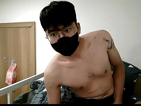 Snapshot of Gwencloudy chatting on 19, 11, 2025 Gwencloudy online show from 19, 11, 2025