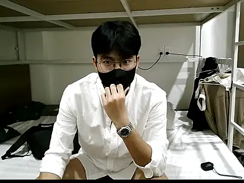 Snapshot of Gwencloudy chatting on 19, 12, 2025 Gwencloudy online show from 19, 12, 2025