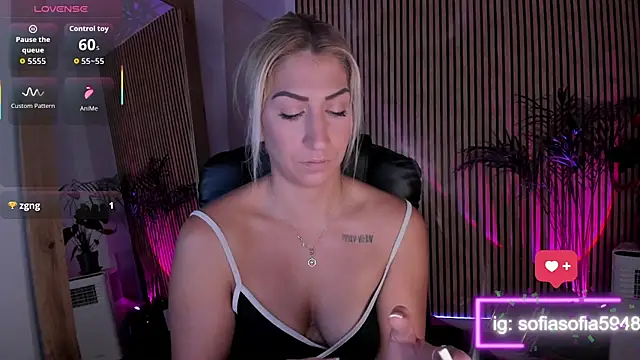 Snapshot of sofiah_ chatting on 17, 10, 2025 sofiah online show from 17, 10, 2025