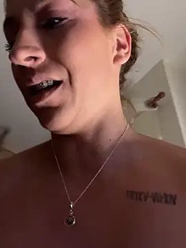 Snapshot of sofiah_ chatting on 2, 2, 2026 sofiah online show from 2, 2, 2026