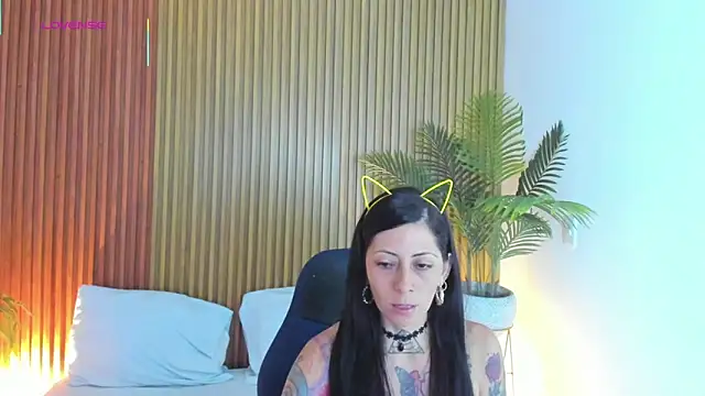 Snapshot of dark_gotica chatting on 4, 10, 2025 dark gotica online show from 4, 10, 2025