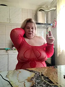 AriannaMilf online show from 15, 5, 2026