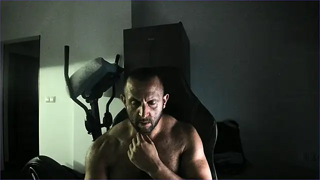 Hugealphabeast online show from 21, 7, 2026