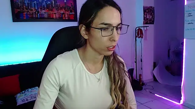 Snapshot of Niky_777 chatting on 4, 11, 2025 Niky 777 online show from 4, 11, 2025