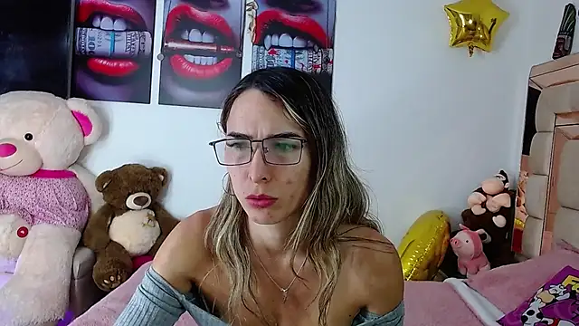 Snapshot of Niky_777 chatting on 9, 11, 2025 Niky 777 online show from 9, 11, 2025