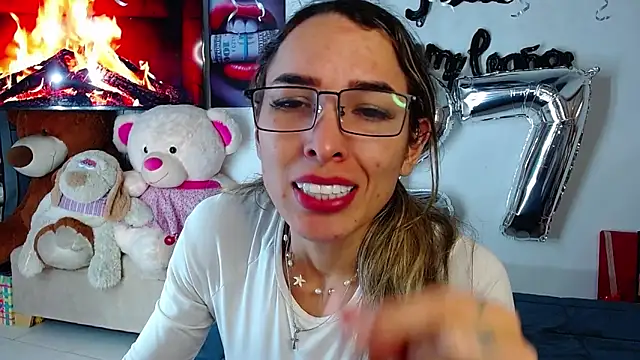 Snapshot of Niky_777 chatting on 2, 12, 2025 Niky 777 online show from 2, 12, 2025