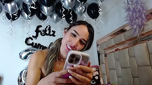 Snapshot of Niky_777 chatting on 4, 12, 2025 Niky 777 online show from 4, 12, 2025