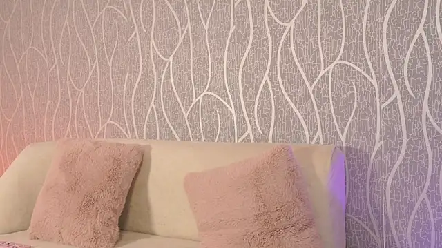 AlessiaCorleone  online show from 30, 4, 2026