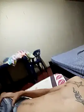 Snapshot of goldenboycol chatting on 22, 11, 2025 goldenboycol online show from 22, 11, 2025