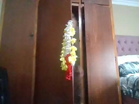 Snapshot of ShooingBunch chatting on 29, 10, 2025 ShooingBunch online show from 29, 10, 2025