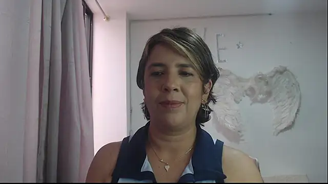 Snapshot of Victoria_meester chatting on 25, 9, 2025 Victoria meester online show from 25, 9, 2025