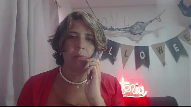 Snapshot of Victoria_meester chatting on 3, 10, 2025 Victoria meester online show from 3, 10, 2025