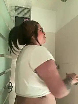 Snapshot of chloe_bonnet chatting on 15, 3, 2025 chloe bonnet online show from 15, 3, 2025