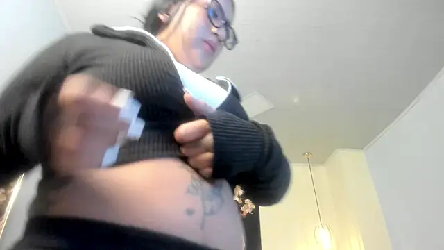 Snapshot of ayshel__ chatting on 27, 2, 2025 ayshel online show from 27, 2, 2025