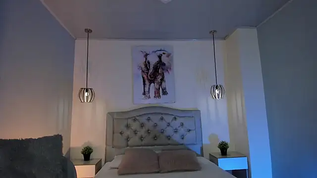 Snapshot of ayshel__ chatting on 8, 10, 2025 ayshel online show from 8, 10, 2025