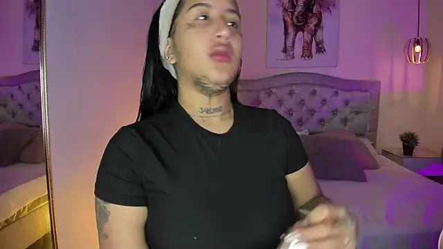 Snapshot of ayshel__ chatting on 18, 11, 2025 ayshel online show from 18, 11, 2025