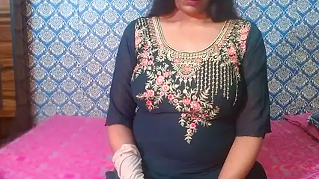 Snapshot of nikitahot3 chatting on 3, 2, 2026 nikitahot3 online show from 3, 2, 2026