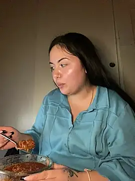 xocrybaby online show from 5, 1, 2025