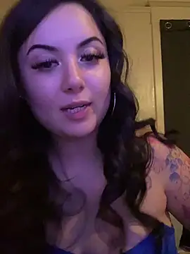 Snapshot of xocrybaby chatting on 26, 11, 2025 xocrybaby online show from 26, 11, 2025