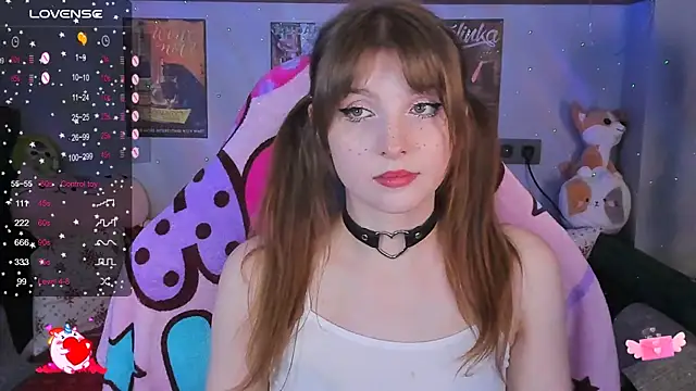 Snapshot of AliceLanley chatting on 10, 12, 2024 AliceLanley online show from 10, 12, 2024