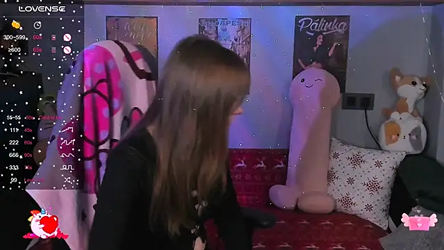 Snapshot of AliceLanley chatting on 13, 12, 2024 AliceLanley online show from 13, 12, 2024