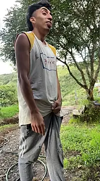 Snapshot of vergasgrandes chatting on 17, 12, 2024 vergasgrandes online show from 17, 12, 2024