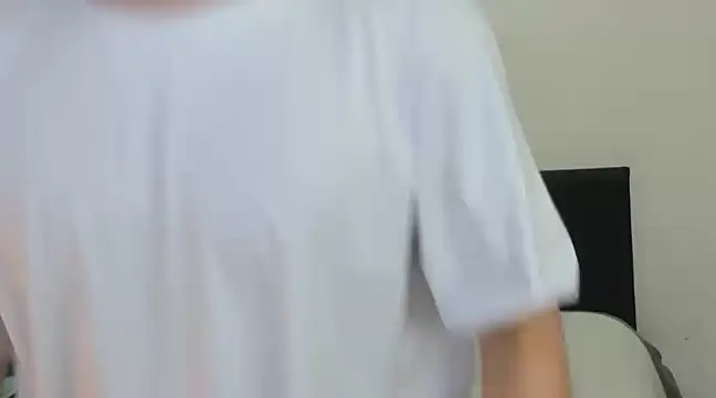 angelcortes online show from 10, 1, 2025