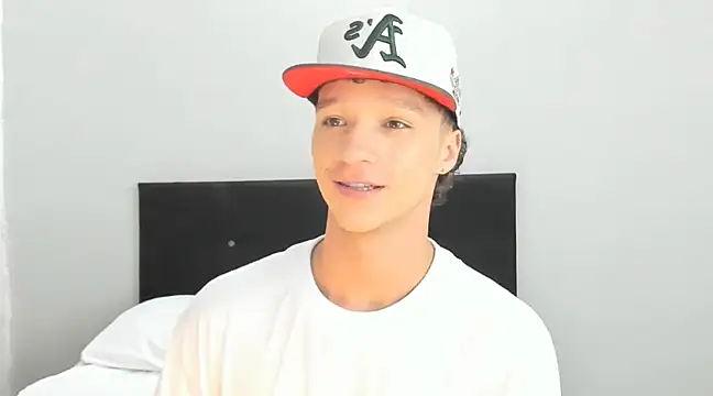 angelcortes online show from 2, 3, 2025