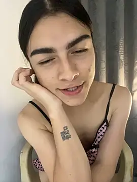 Snapshot of valendoll chatting on 7, 3, 2025 valendoll online show from 7, 3, 2025