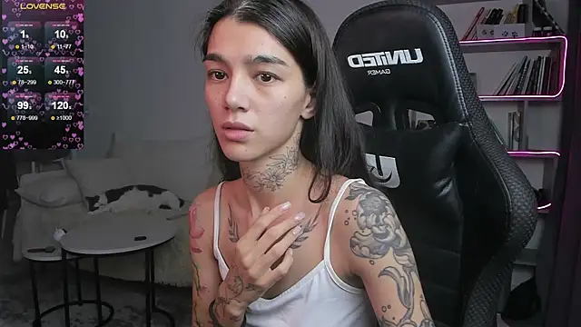 vinkitinkii online show from 30, 1, 2025