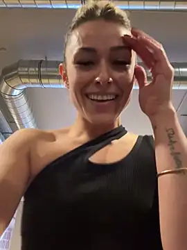 Snapshot of petrouchkaaa_ chatting on 16, 12, 2024 petrouchkaaa online show from 16, 12, 2024