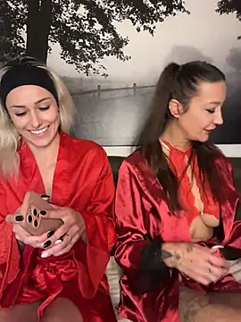 Snapshot of petrouchkaaa_ chatting on 12, 2, 2025 petrouchkaaa online show from 12, 2, 2025