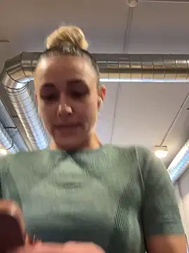 Snapshot of petrouchkaaa_ chatting on 13, 3, 2025 petrouchkaaa online show from 13, 3, 2025