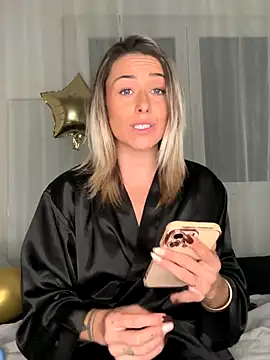 Snapshot of petrouchkaaa_ chatting on 20, 11, 2025 petrouchkaaa online show from 20, 11, 2025