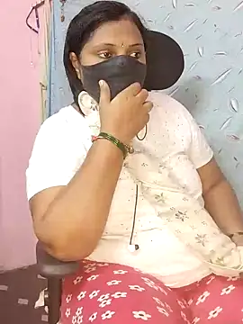 Snapshot of yours-kavaya chatting on 11, 12, 2024 yours-kavaya online show from 11, 12, 2024