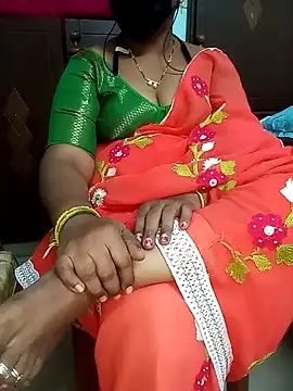 Snapshot of yours-kavaya chatting on 20, 10, 2025 yours-kavaya online show from 20, 10, 2025