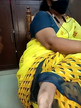 Snapshot of yours-kavaya chatting on 21, 10, 2025 yours-kavaya online show from 21, 10, 2025