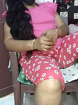 Snapshot of yours-kavaya chatting on 27, 11, 2025 yours-kavaya online show from 27, 11, 2025