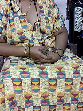 Snapshot of yours-kavaya chatting on 1, 12, 2025 yours-kavaya online show from 1, 12, 2025