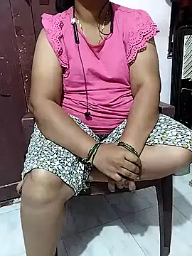 Snapshot of yours-kavaya chatting on 1, 12, 2025 yours-kavaya online show from 1, 12, 2025