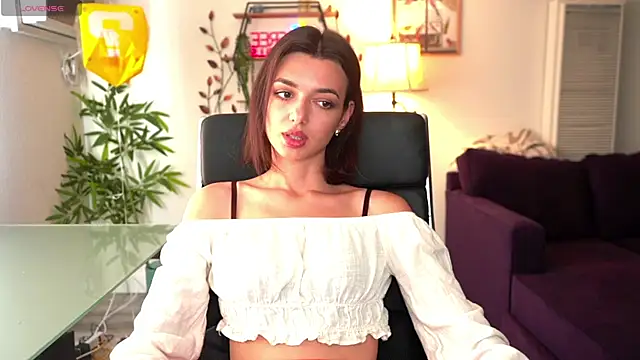 Snapshot of olivia_jeas chatting on 19, 5, 2026 olivia jeas online show from 19, 5, 2026