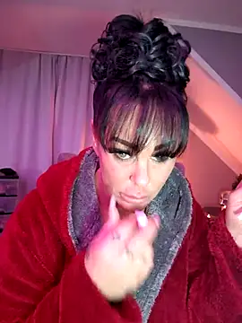 Snapshot of hotmilfbitch chatting on 4, 3, 2025 hotmilfbitch online show from 4, 3, 2025